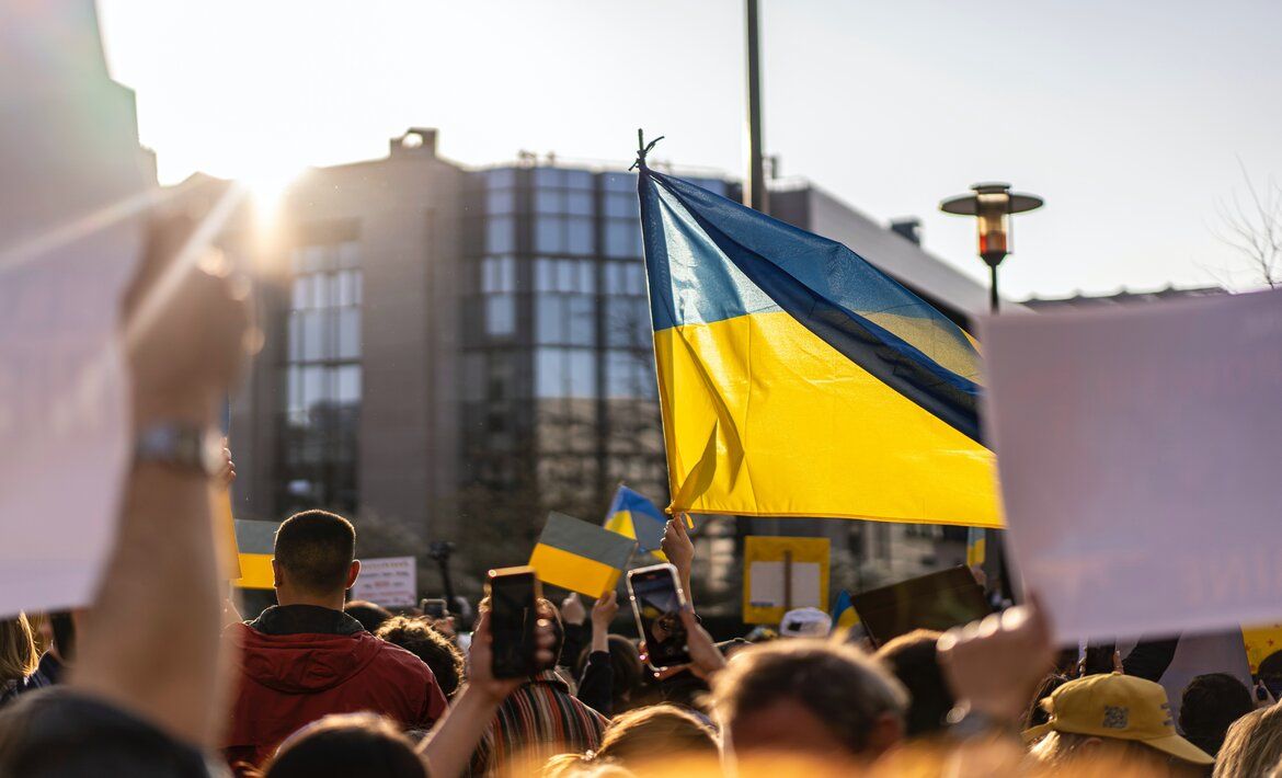 Сервіси для продажу та маркетингу, які надають спеціальні пропозиції українським компаніям